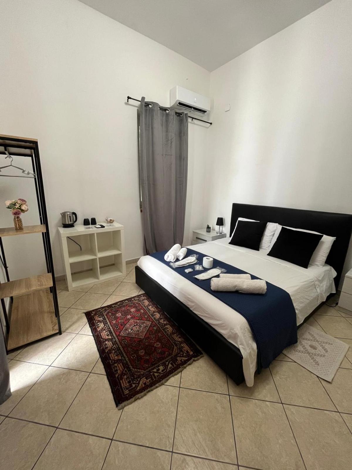 Whitehouse Bed & Breakfast เลชเช ภายนอก รูปภาพ