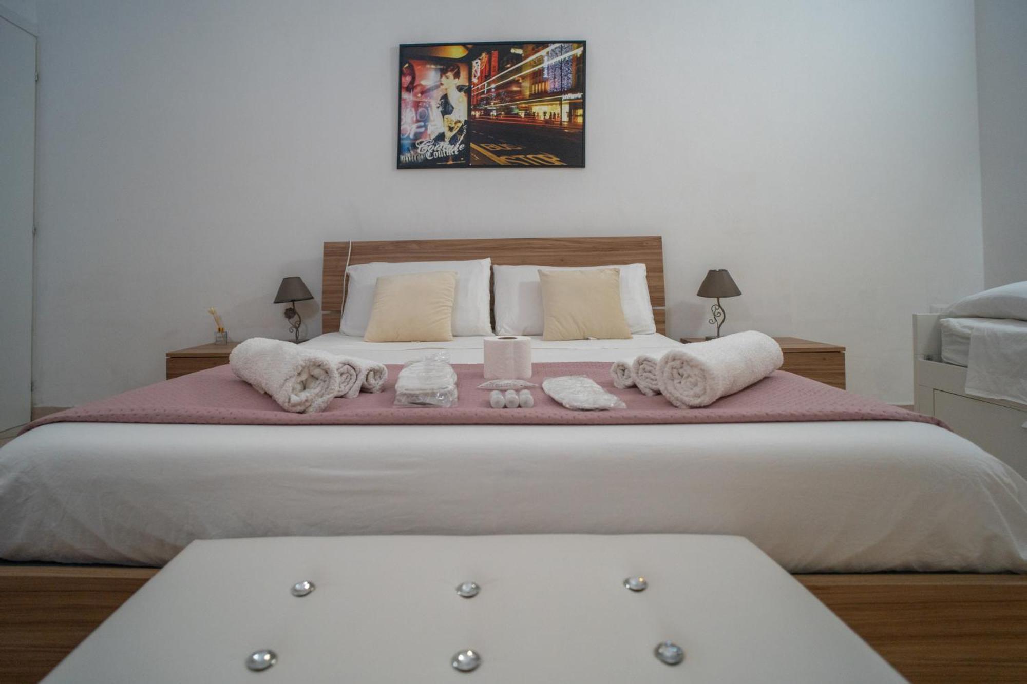Whitehouse Bed & Breakfast เลชเช ภายนอก รูปภาพ