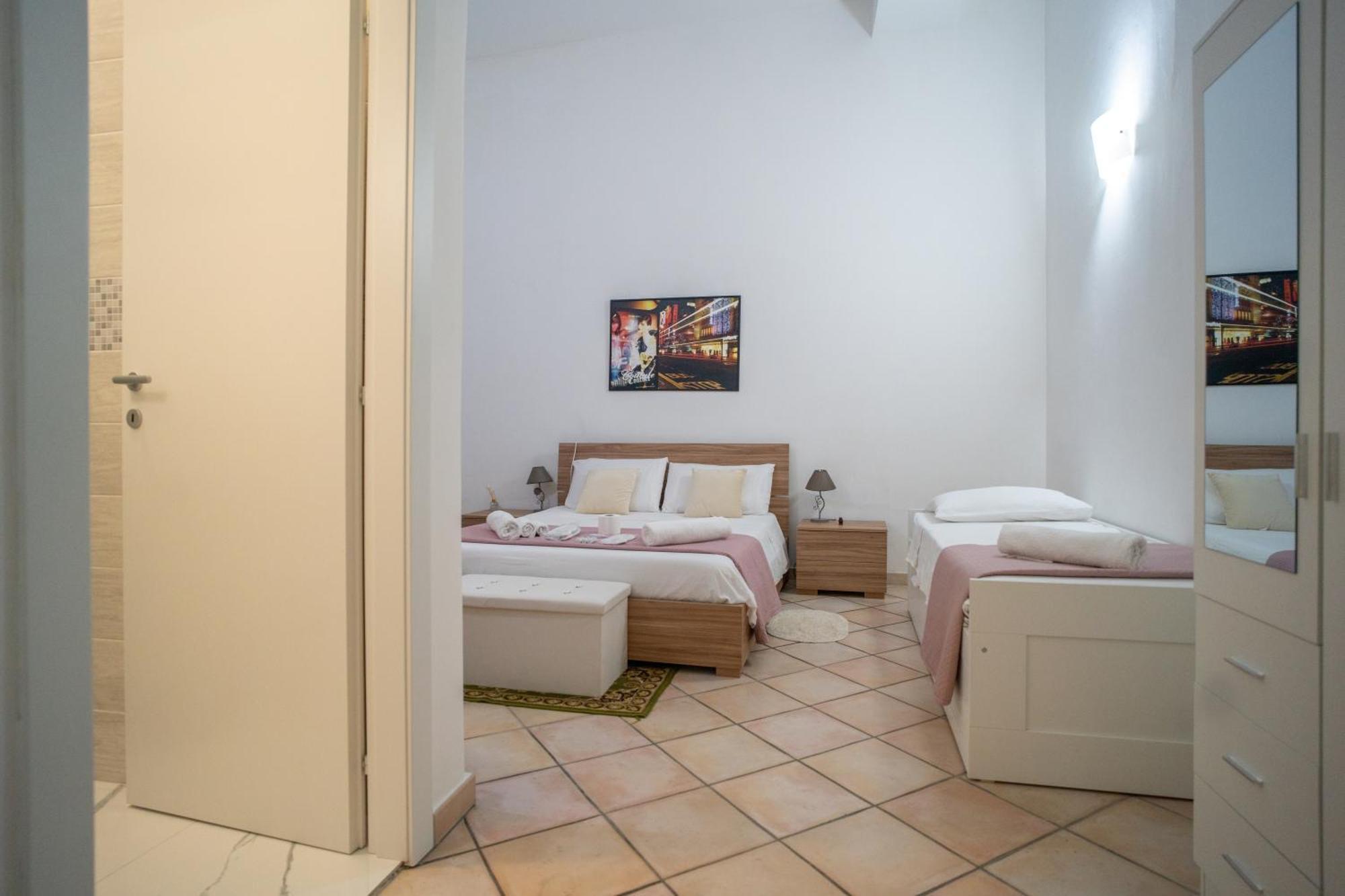 Whitehouse Bed & Breakfast เลชเช ภายนอก รูปภาพ